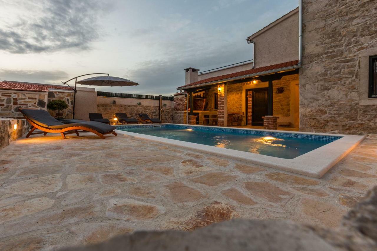 Villa Mia Sukosan Ngoại thất bức ảnh